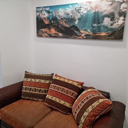 Appartement Timpuri Noi Studio à Bucarest Extérieur photo