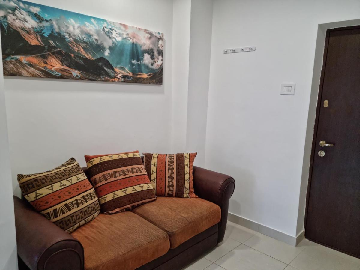 Appartement Timpuri Noi Studio à Bucarest Extérieur photo